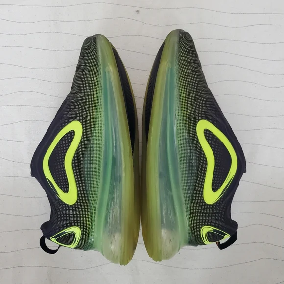 Nike Youth Air Max 720 Retro Future Size 7Y Black Volt Crimson Shoes AQ3196-005 - Picture 8 of 16